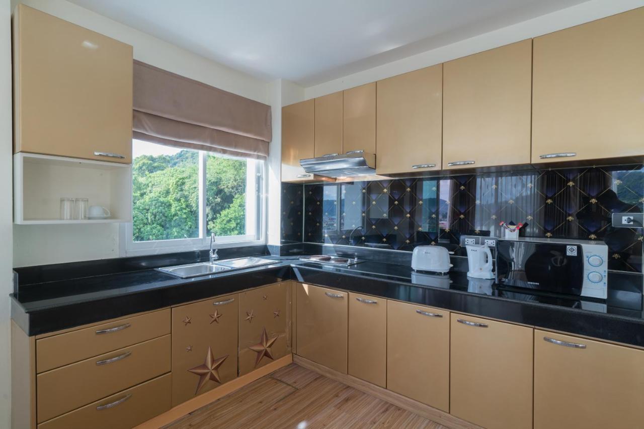Goldstone Residency Patong , Phuket Leilighet Eksteriør bilde